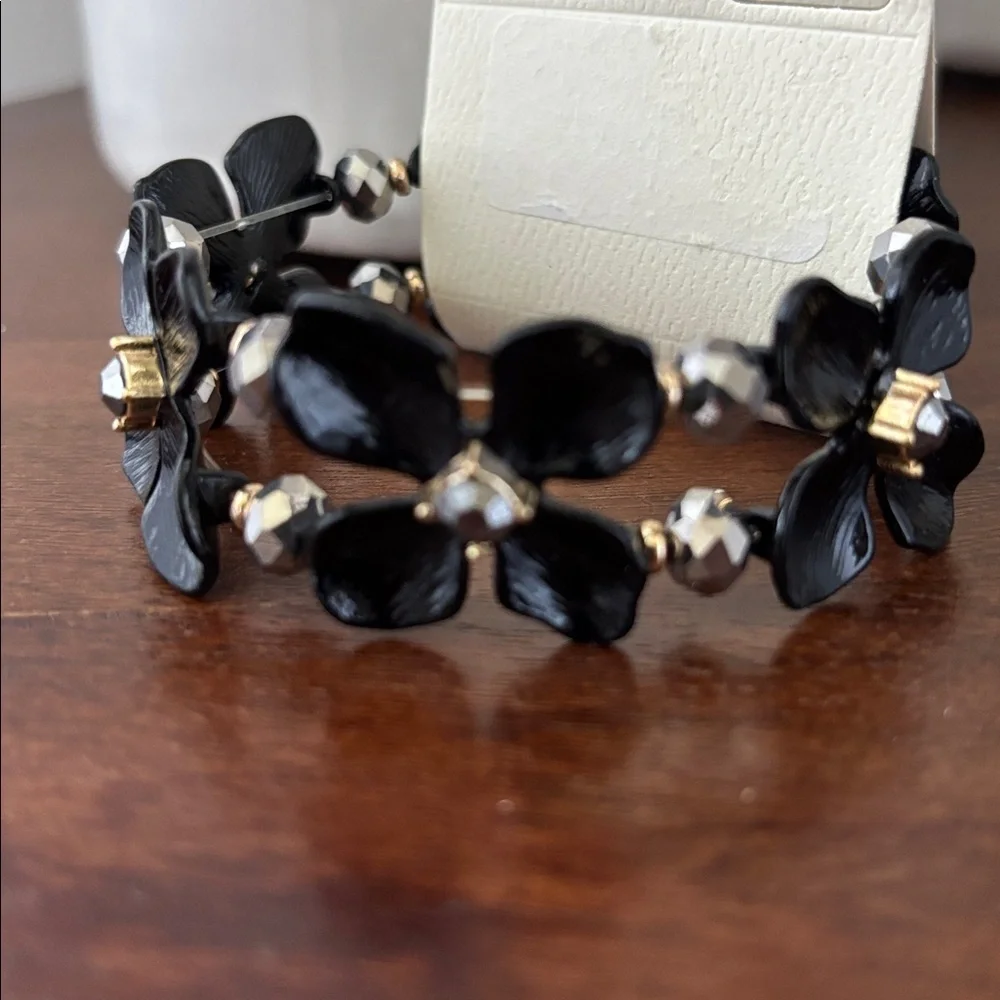 Carol D Studio Black Acrylic Flowers,beveled gray rhinestones & beads,stretch